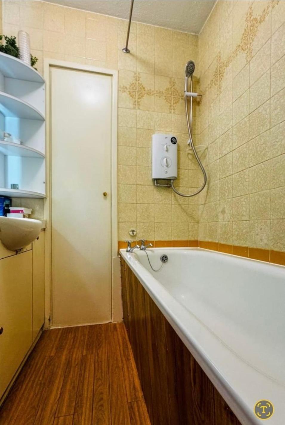 Private Double In Farringdon Apartment London