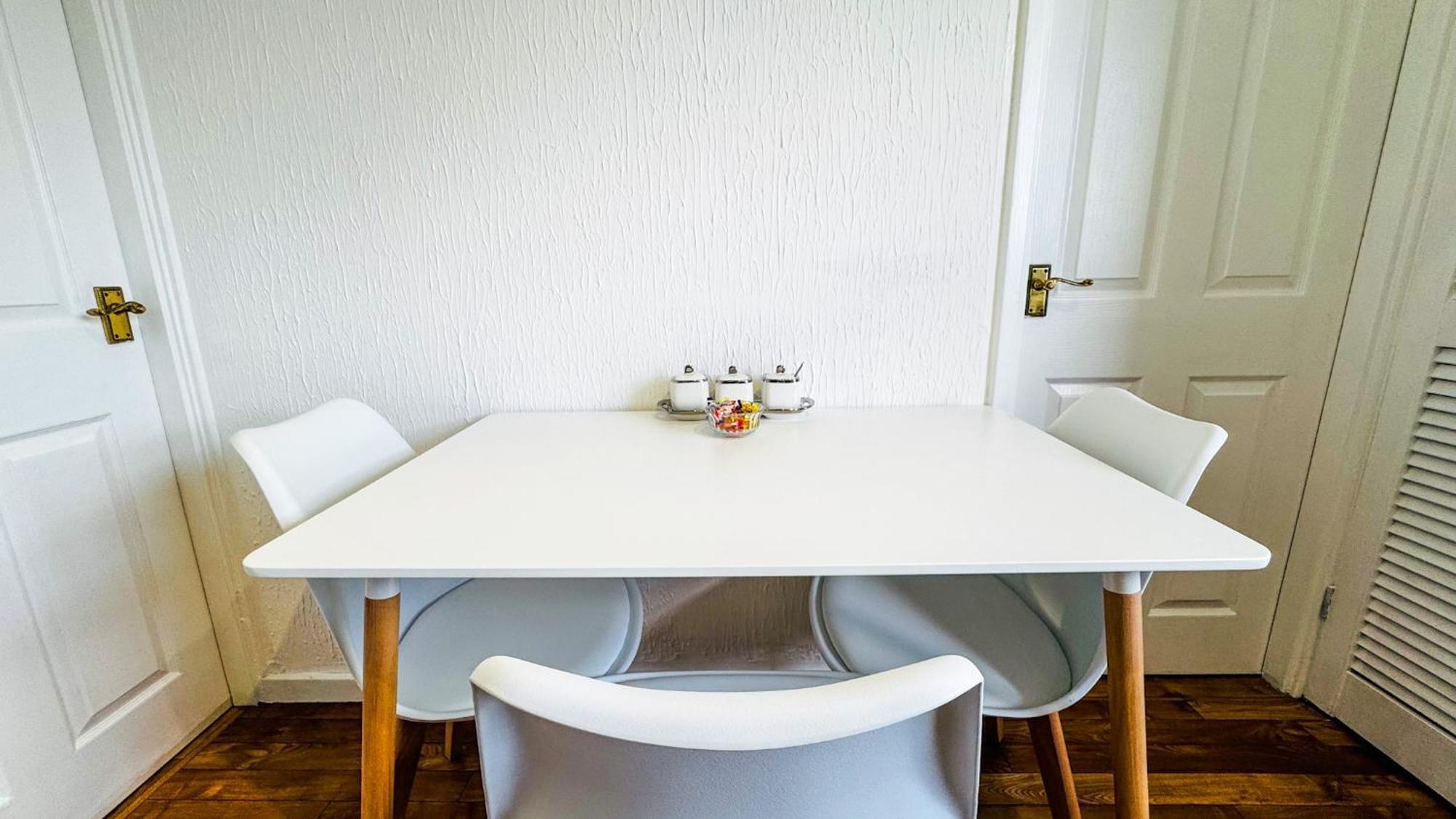 Apartment Private Double In Farringdon *