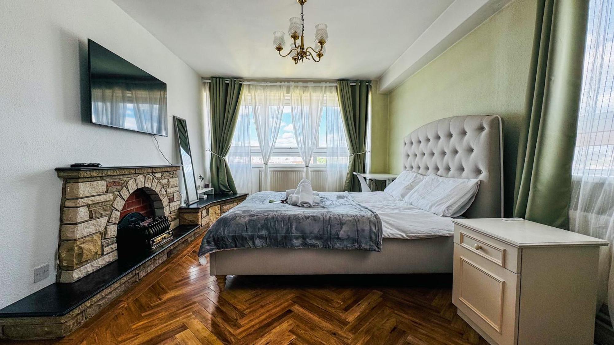 Private Double In Farringdon Apartment *
