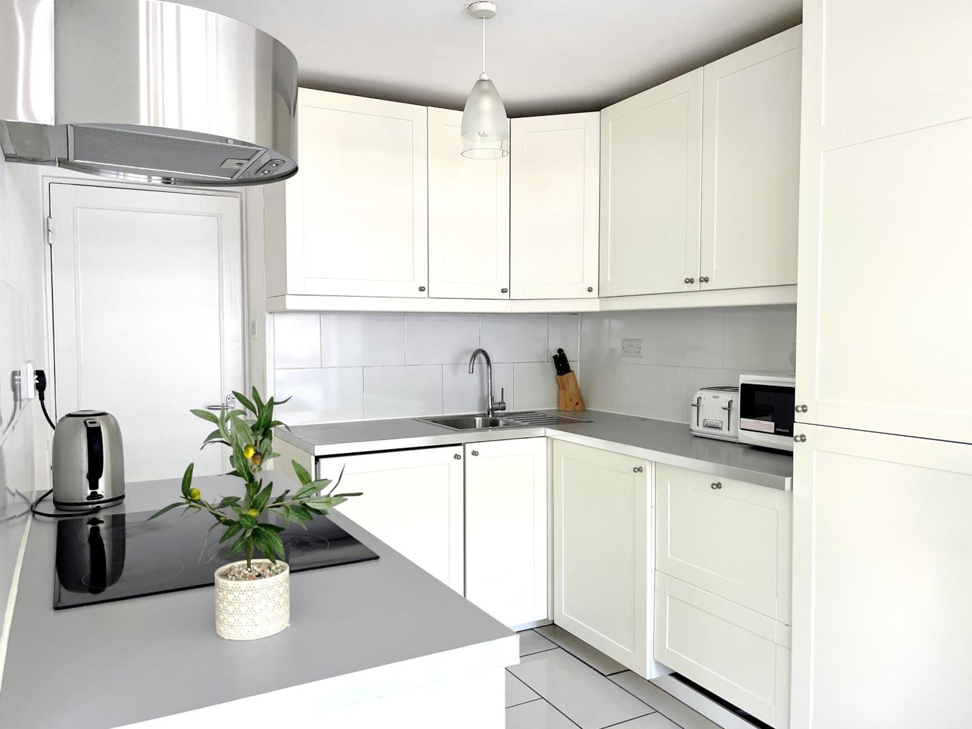 Fab 3-Bed 2-Bath Oxford Street, Regents Park, Fitzrovia W1 Apartment *
