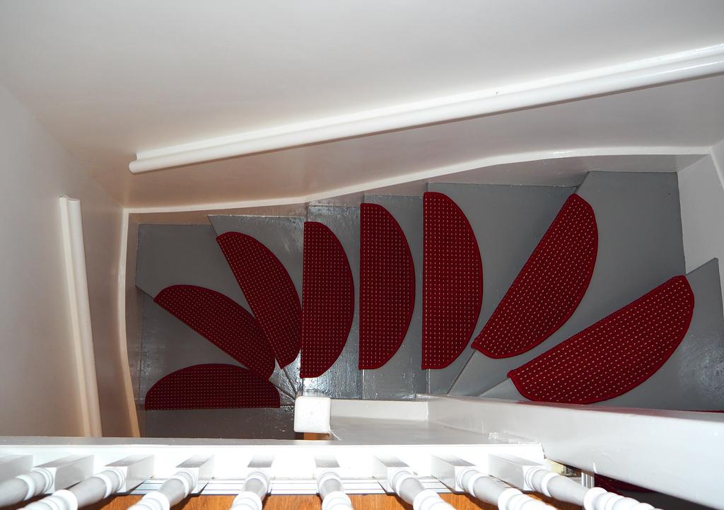 Fonthill House Apartment London