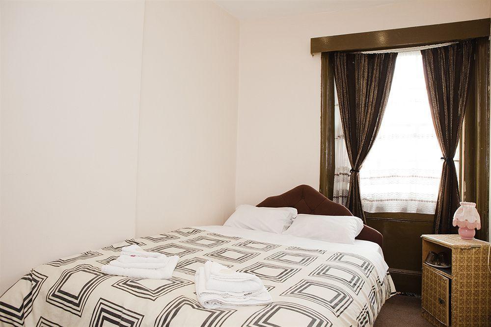 Apartment Central London Budget Hotel London