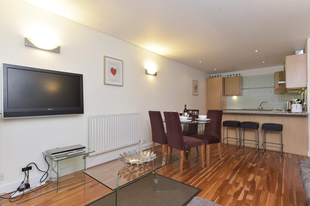 Excelsior Apartment *
