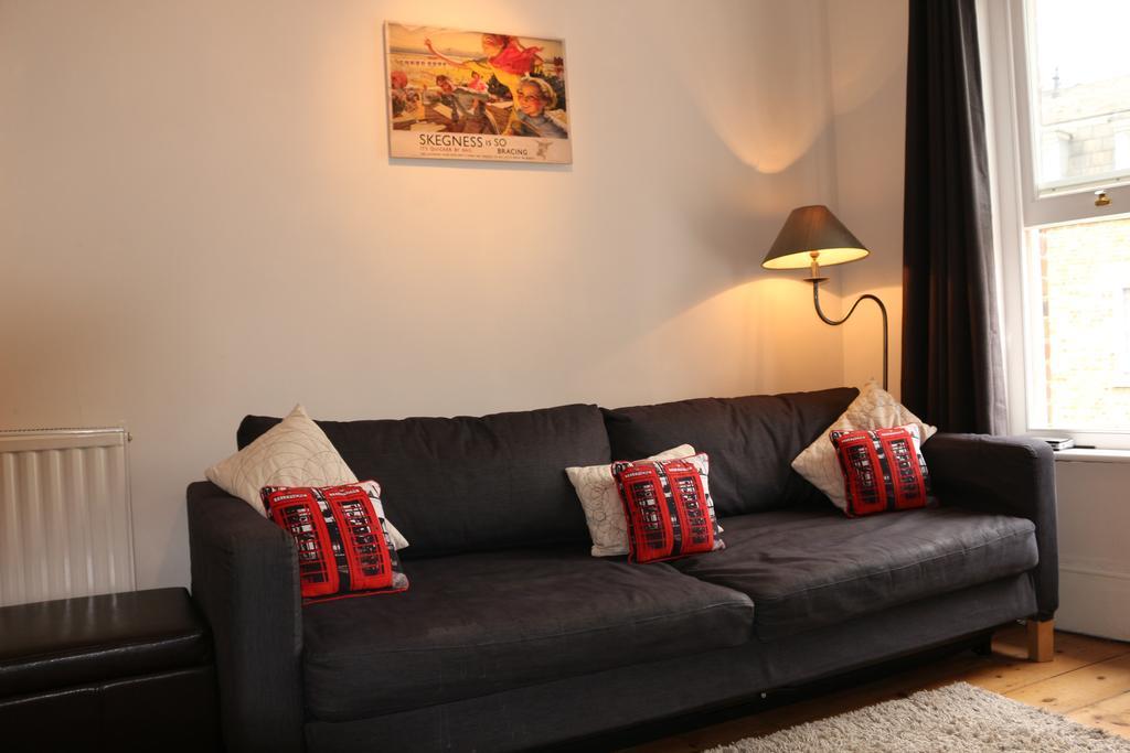 Apartment Riding House Street *