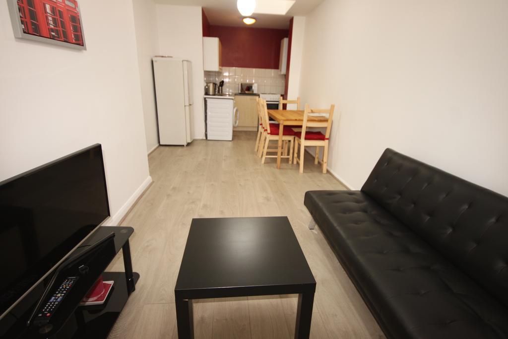 Apartment Fonthill House London
