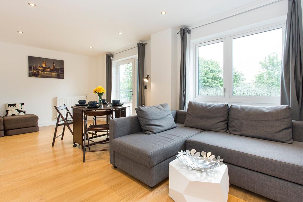 Joivy Lovely 1-bed Flat Near 02 Arena London