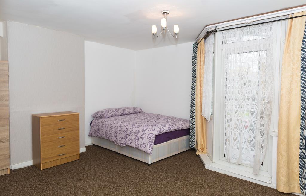 Apartment Wyllen Close