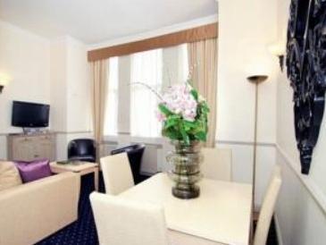 Collingham Serviced Aparthotel Londres