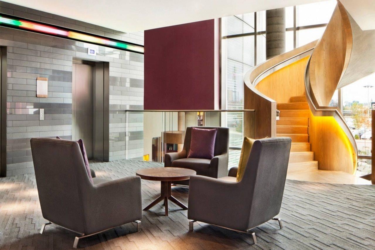 Hotel Aloft Excel 4*