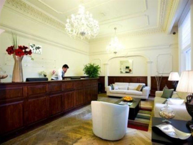 Signature Townhouse Hyde Park London