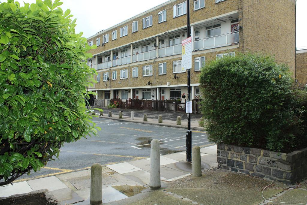 Apartment Wyllen Close *