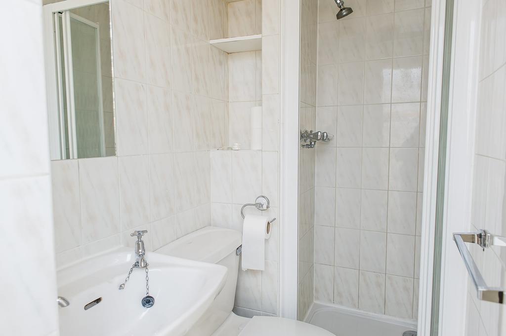 Hotel Avonmore London