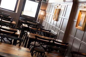 The One Tun Pub & Acomodação com café da manhã  4*