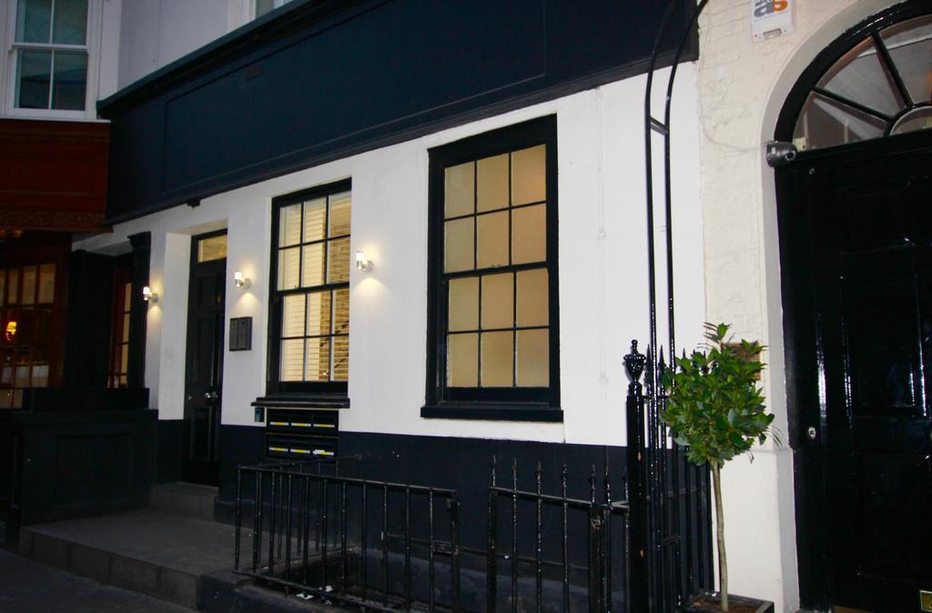 Apartment Stunning And Bright - Romilly Street