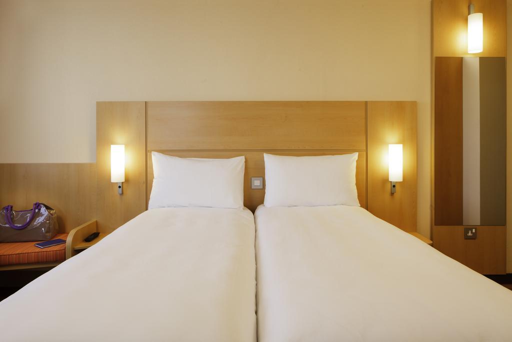 Ibis Shepherds Bush - Hammersmith London
