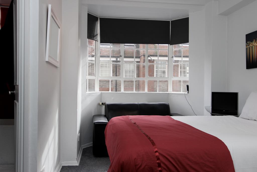 Studio Chelsea Cloisters Apartment *