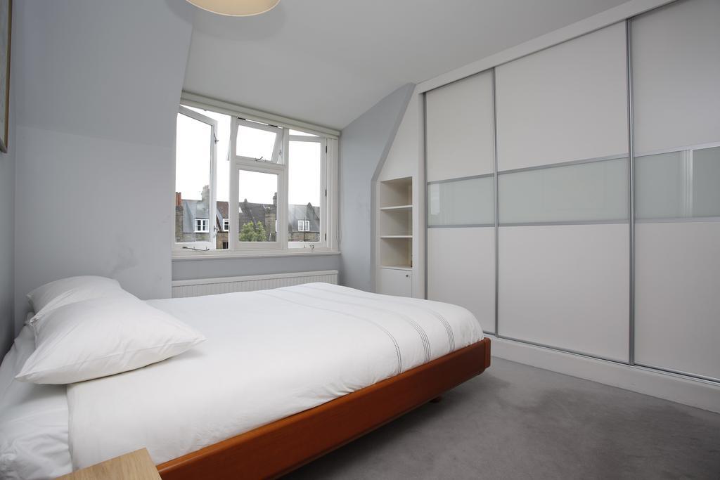 Veeve - House Dyne Road - Kilburn Holiday home *