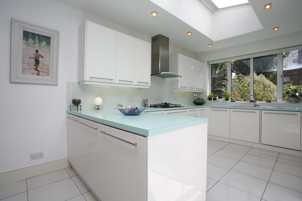 Veeve - House Dyne Road - Kilburn Holiday home