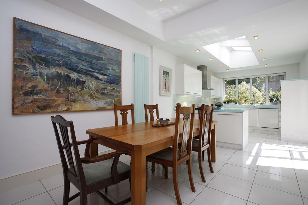 Veeve - House Dyne Road - Kilburn * London
