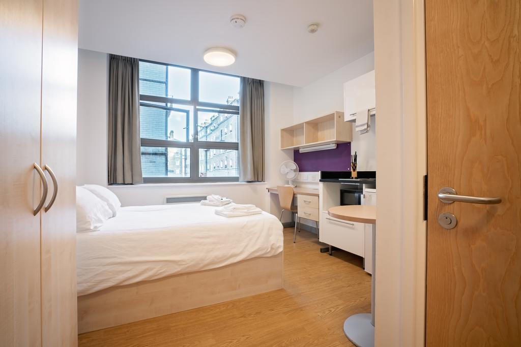 Lse Grosvenor House *