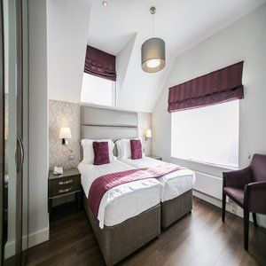 The Pillar Hotel London