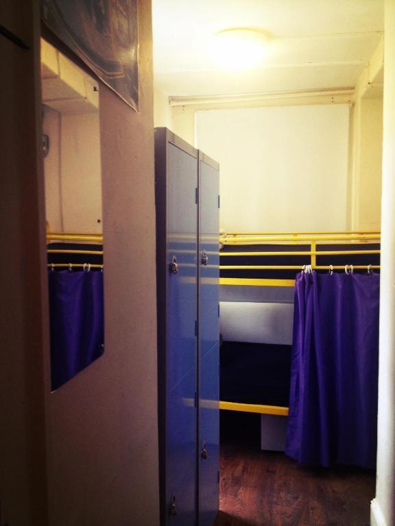 Travel Joy Hostels *