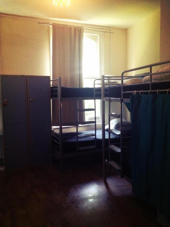 Travel Joy Hostels *