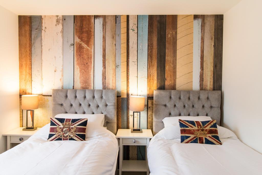 Beautiful Family For 6 Apartment London