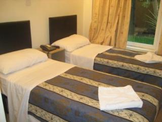 Gasthof Holland Court 3*