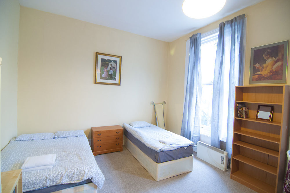 Regents Court Apartment