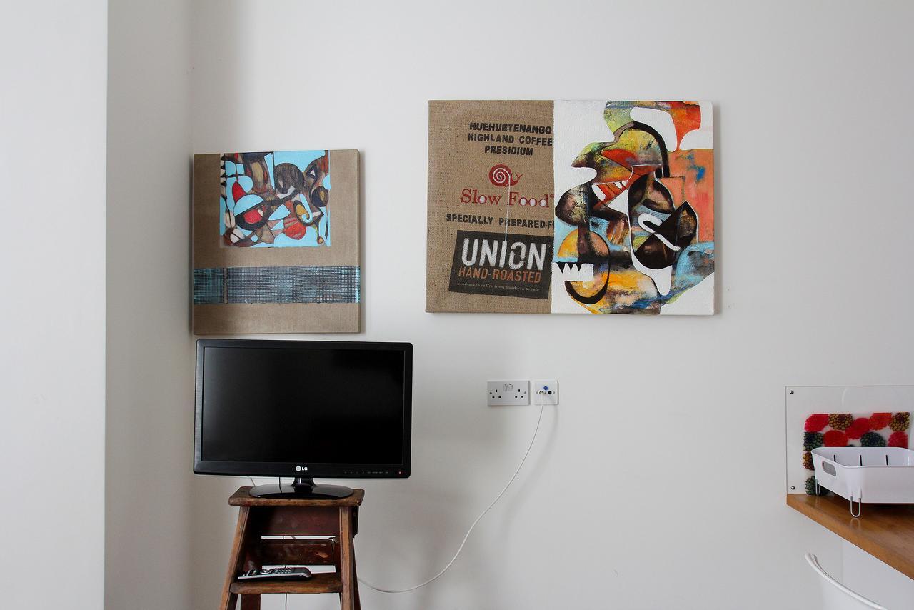 Finborough Apartment *