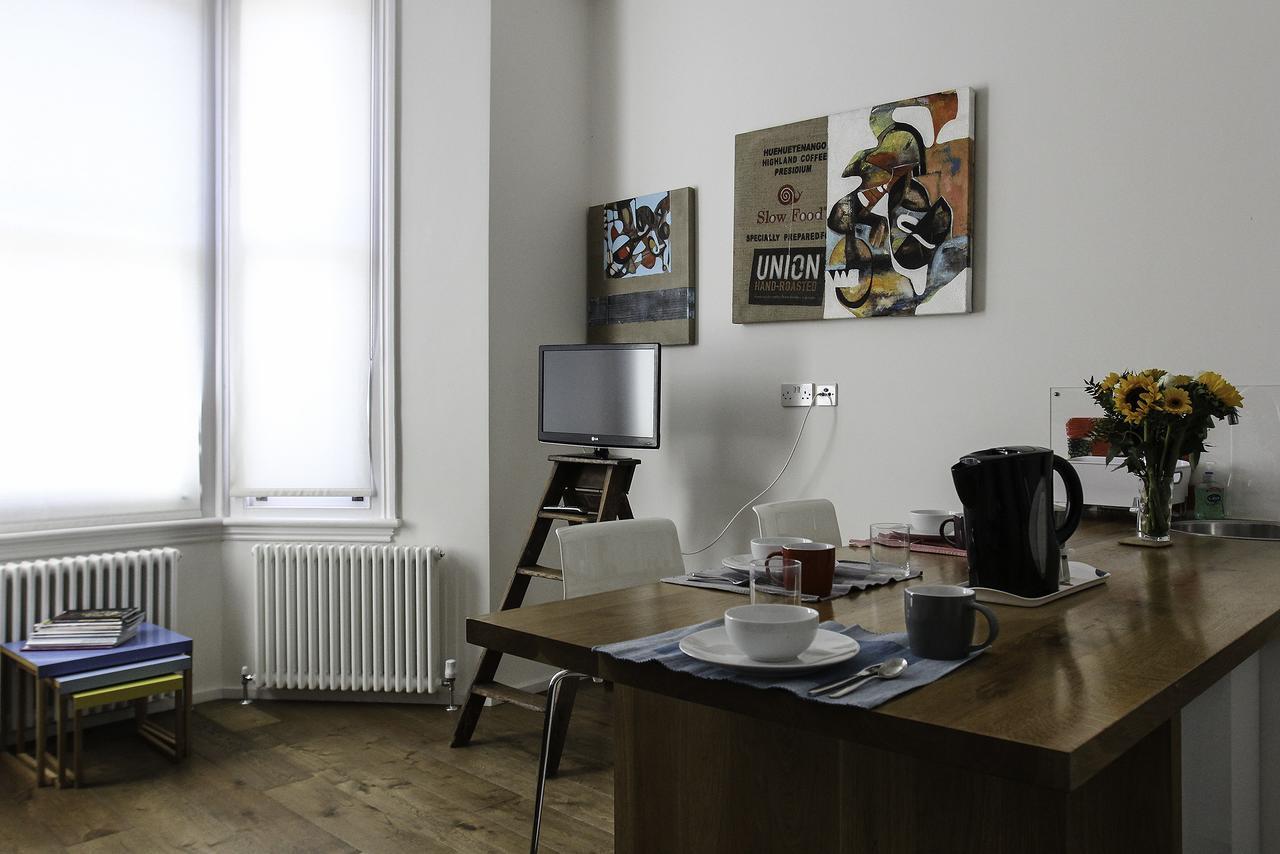 Finborough Apartment *