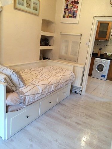 Lovely Garden In Wimbledon Town Centre With Private Parking By Wimbledon Lets Apartment *