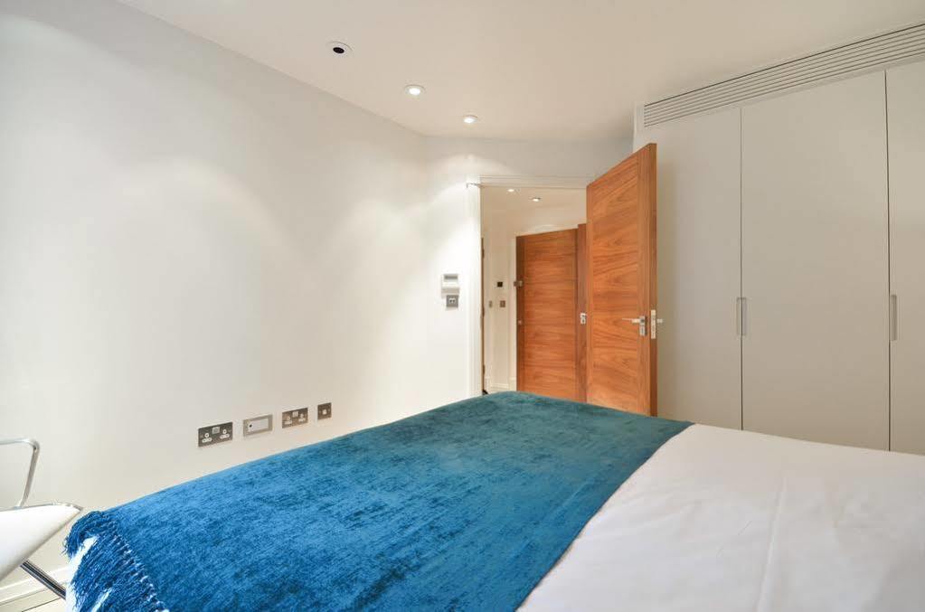 Uber Eye House Apartment