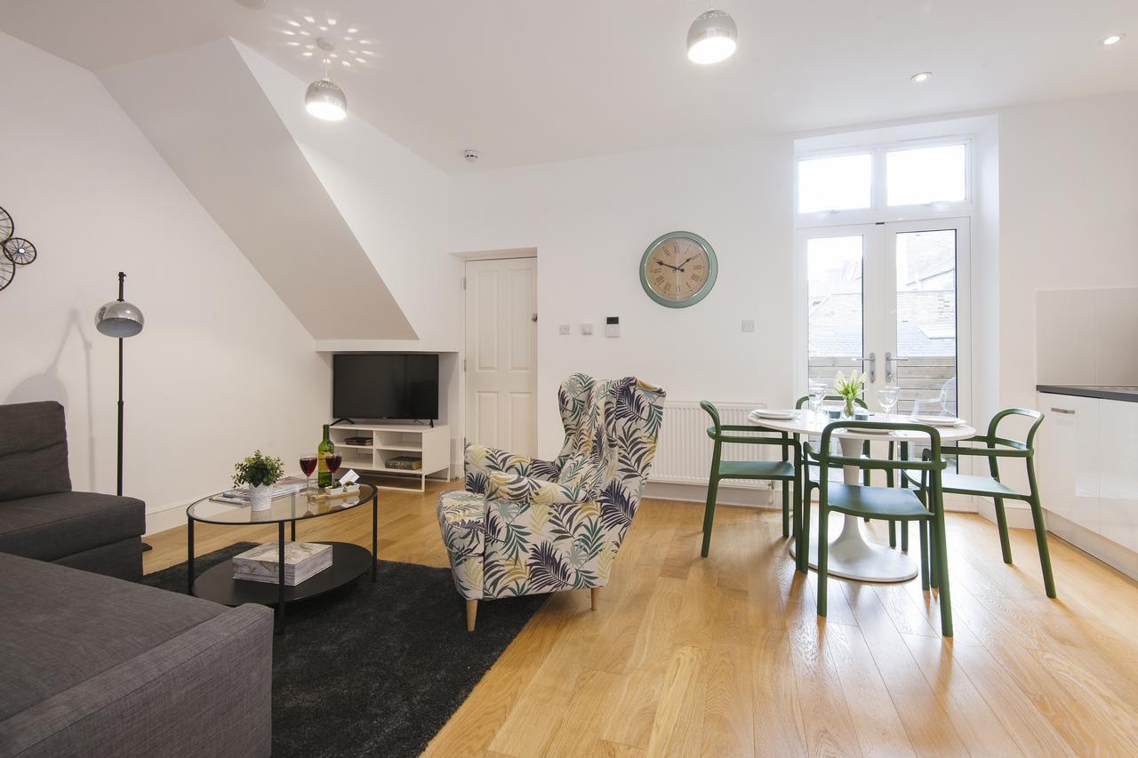 The North End Road Apartment *
