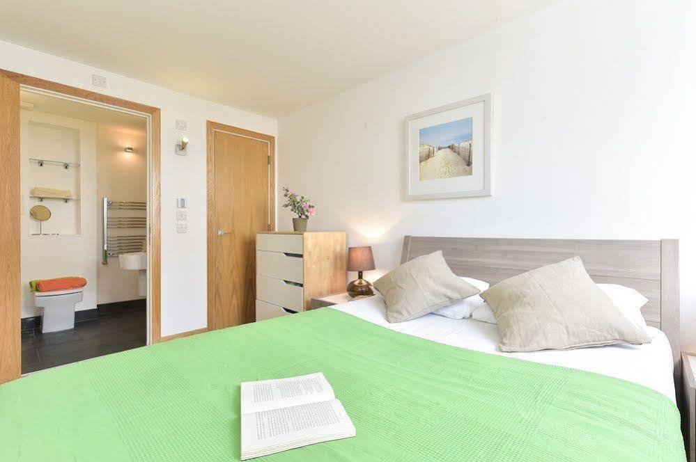Premier Tower Bridge Apartment London