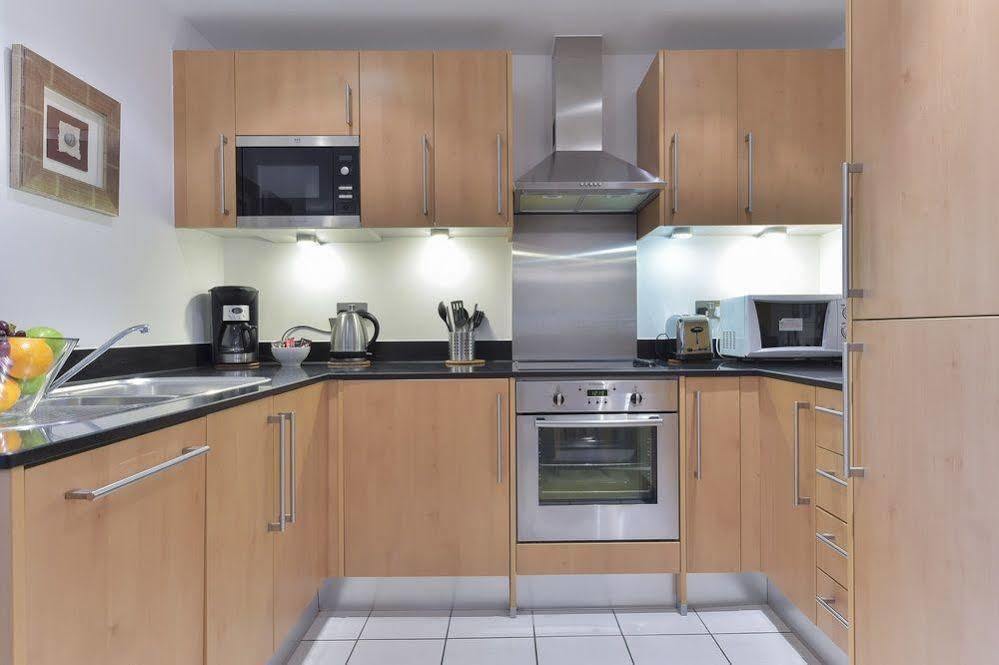 Premier Tower Bridge Apartment