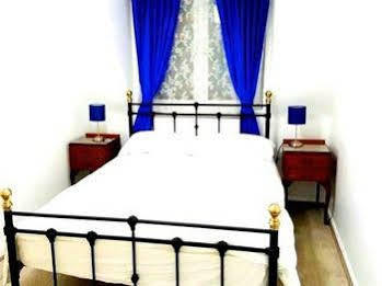 Fonthill House Apartment London