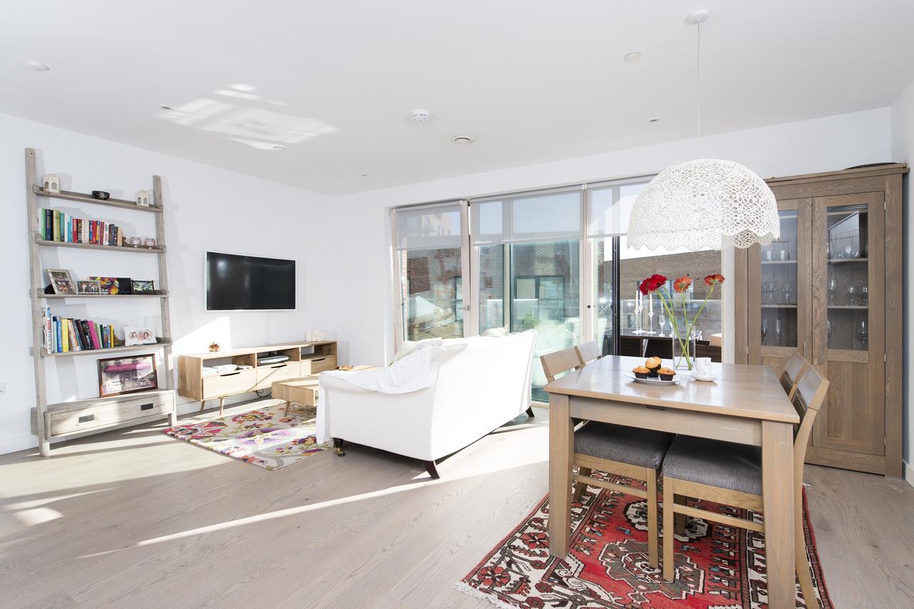Stunning 1 Bedroom In Central Apartment