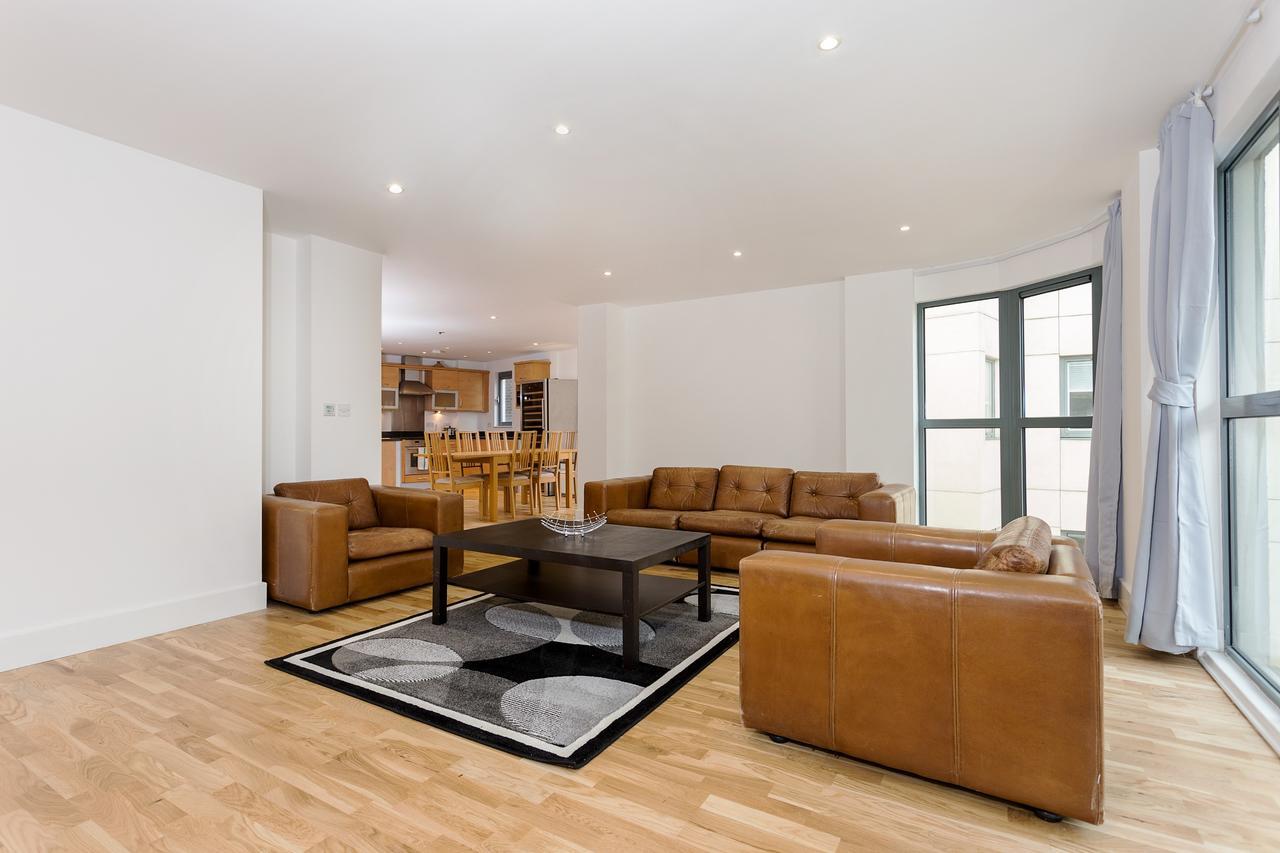 Spacious Flat With A Great View Of The Shard Apartment London