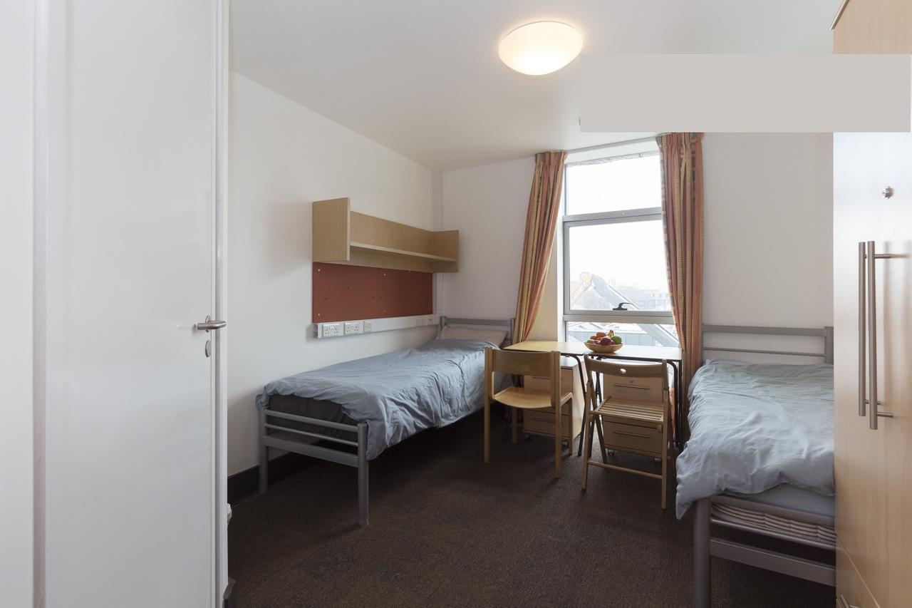 Hostel Davies Court *