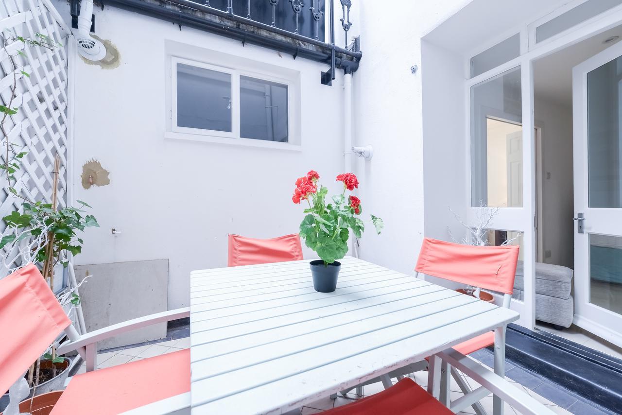 1 Bed South Kensington Apartment *