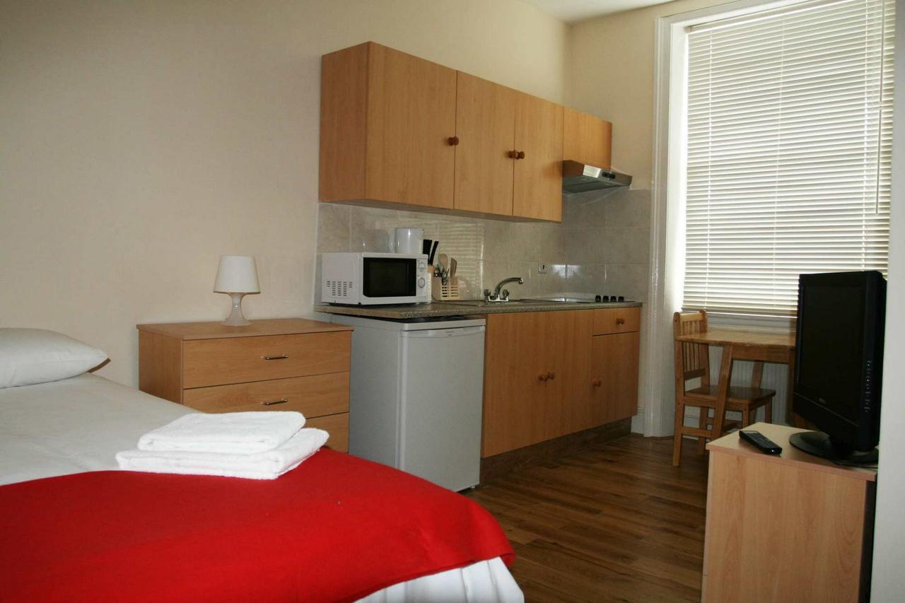 Kilburn Park Apartment
