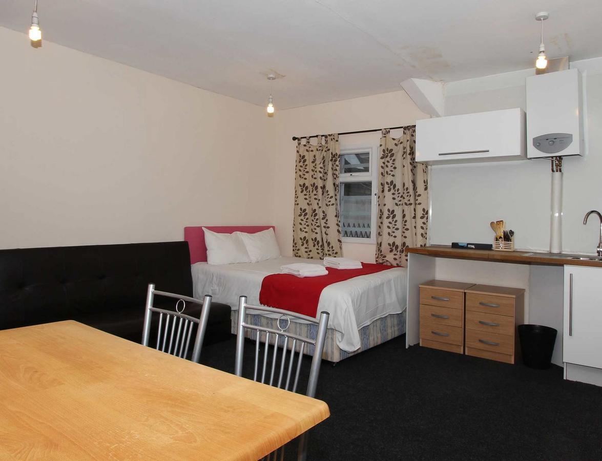 Apartment Kilburn Park London