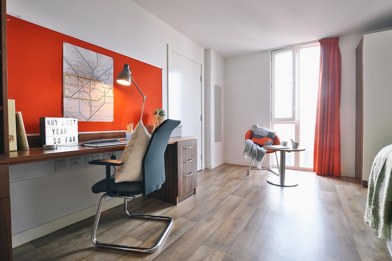 Hashtag Shoreditch- Students & Teachers Only Hostel London