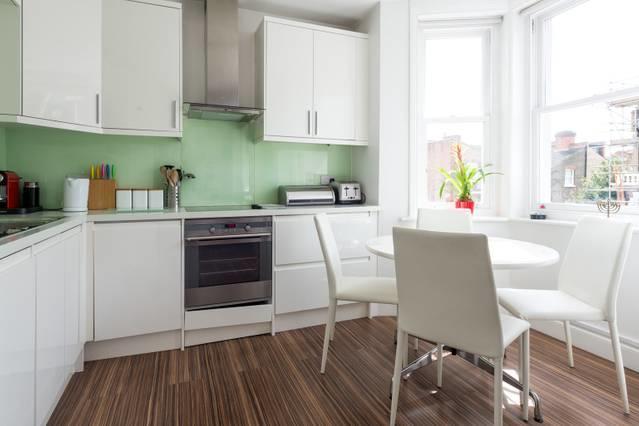 Apartment Gorgeous In Trendy Neighbourhood