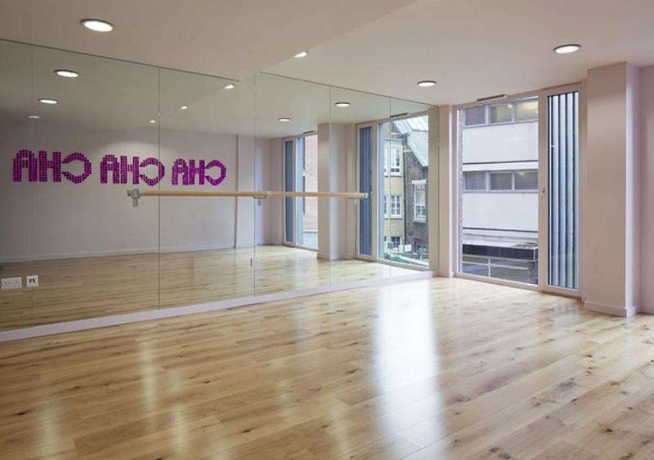 Hashtag Shoreditch- Students & Teachers Only Hostel