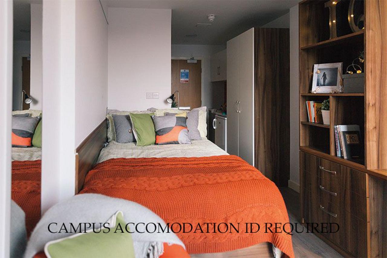 Hashtag Shoreditch- Students & Teachers Only Hostel London