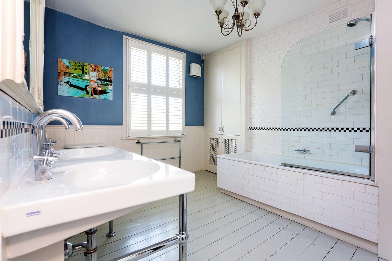 Veeve - Canonbury Townhouse London