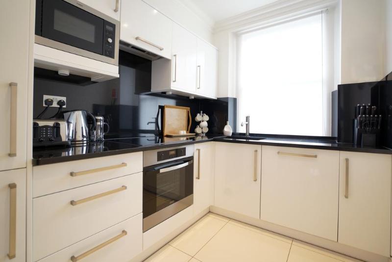 1 Bed South Kensington * London